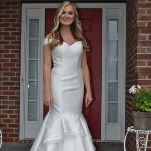 Jovani prom dress beautiful mermaid small train